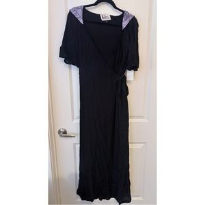 BNWT TOBS/OBLONG BOX SHOP SPIDERWEB HOODED MAXI DRESS - LG